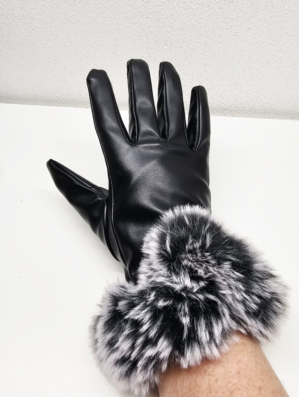 NWOT Black Faux Leather Gloves with Black & White Faux Fur Cuff Size S/M